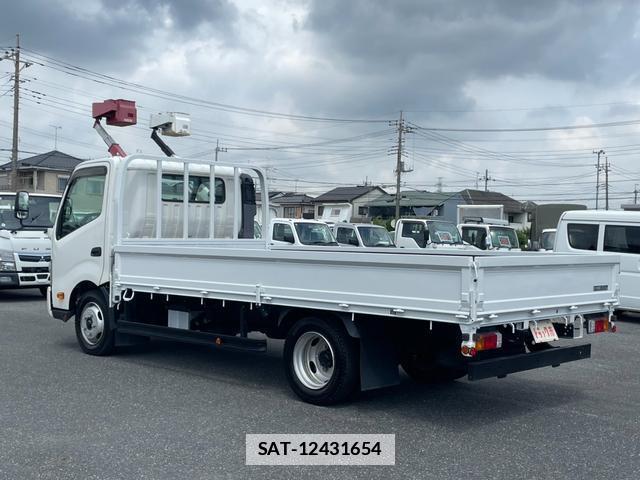 Hino DUTRO 2020-07 7820441-6