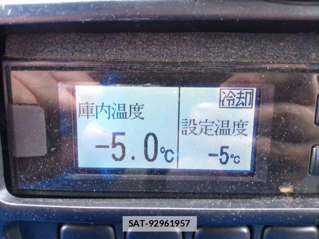 Hino DUTRO 2015-03 7820653-19