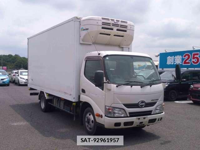 Hino DUTRO 2015-03 7820653-2