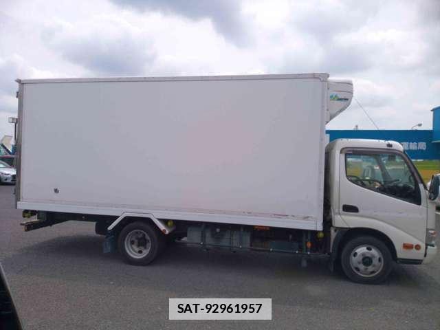 Hino DUTRO 2015-03 7820653-3