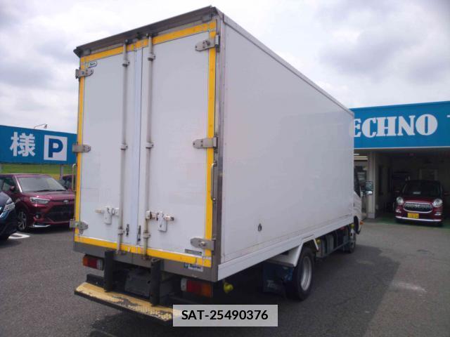 Hino DUTRO 2015-03 7820656-1