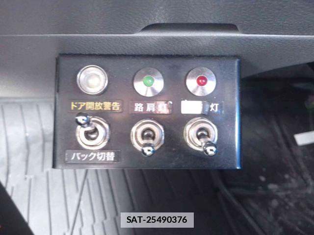 Hino DUTRO 2015-03 7820656-18