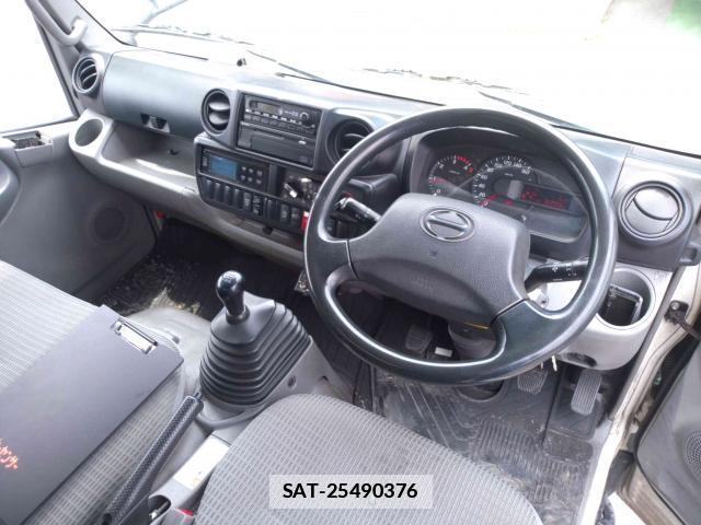 Hino DUTRO 2015-03 7820656-2