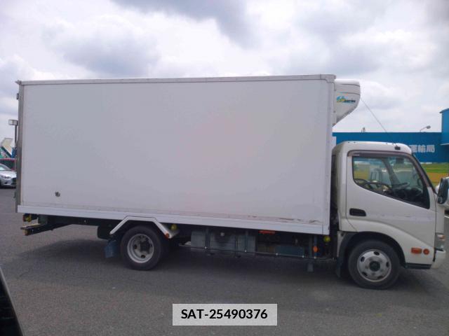 Hino DUTRO 2015-03 7820656-5