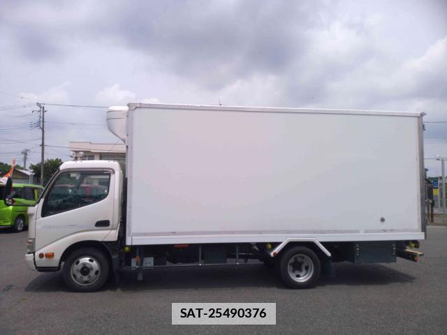 Hino DUTRO 2015-03 7820656-6