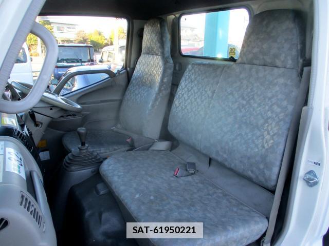Hino DUTRO 2007-07 7820662-9