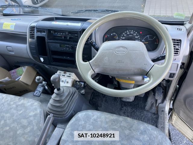 Hino DUTRO 2011-01 7820663-2