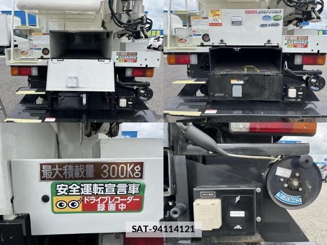 Hino DUTRO 2018-03 7820708-13