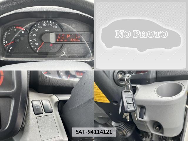 Hino DUTRO 2018-03 7820708-3
