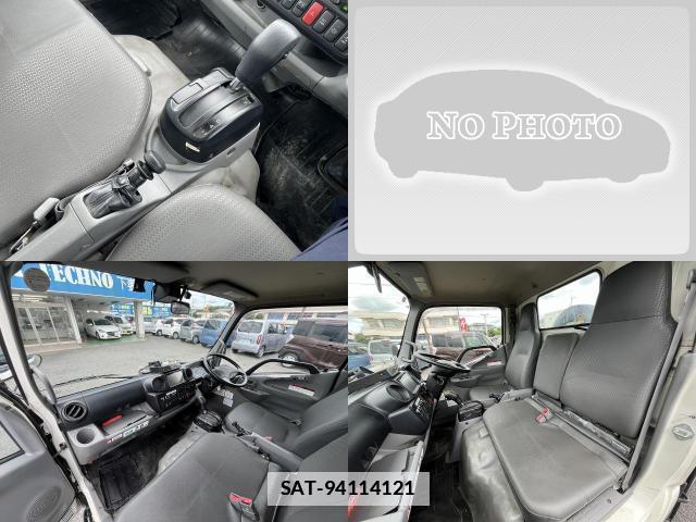 Hino DUTRO 2018-03 7820708-5