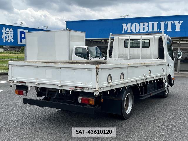 Hino DUTRO 2013-06 7820709-1