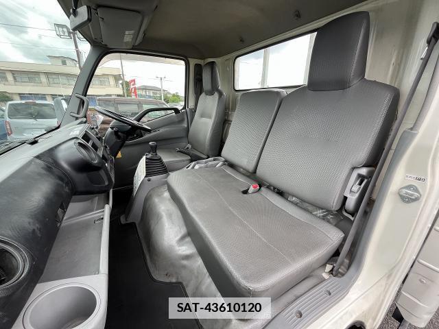Hino DUTRO 2013-06 7820709-10