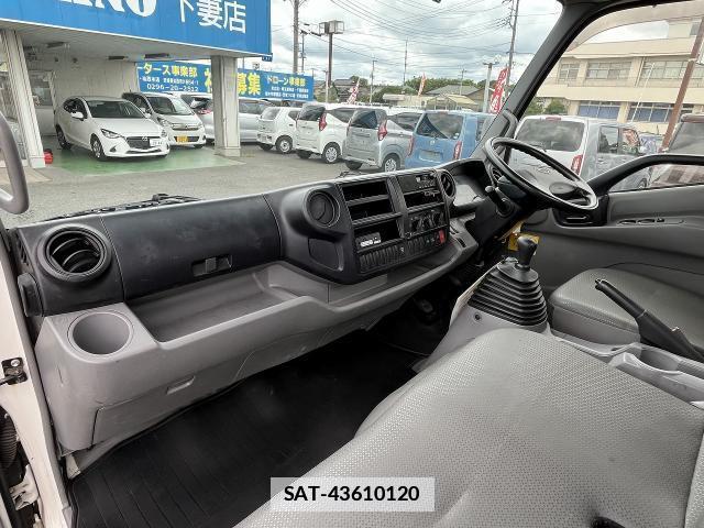 Hino DUTRO 2013-06 7820709-11
