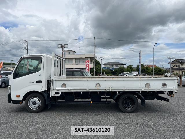 Hino DUTRO 2013-06 7820709-17