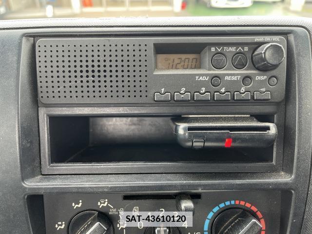 Hino DUTRO 2013-06 7820709-6