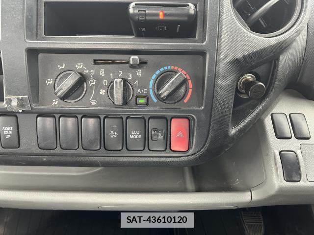 Hino DUTRO 2013-06 7820709-7