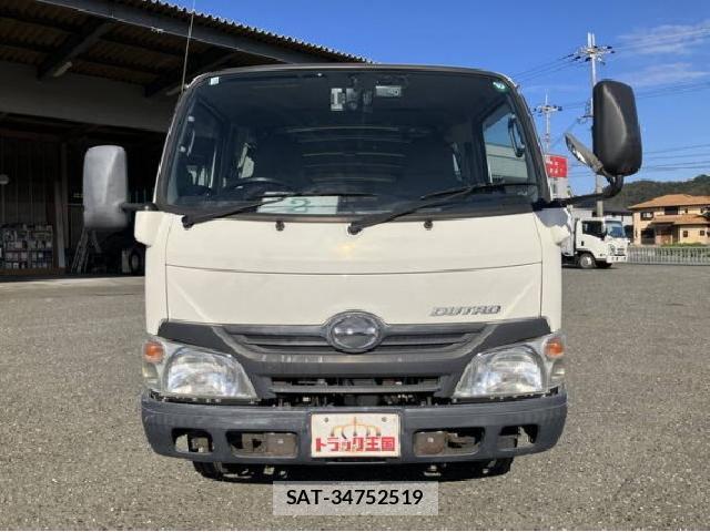 Hino DUTRO 2015 7823189-13