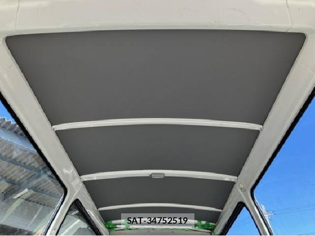 Hino DUTRO 2015 7823189-16