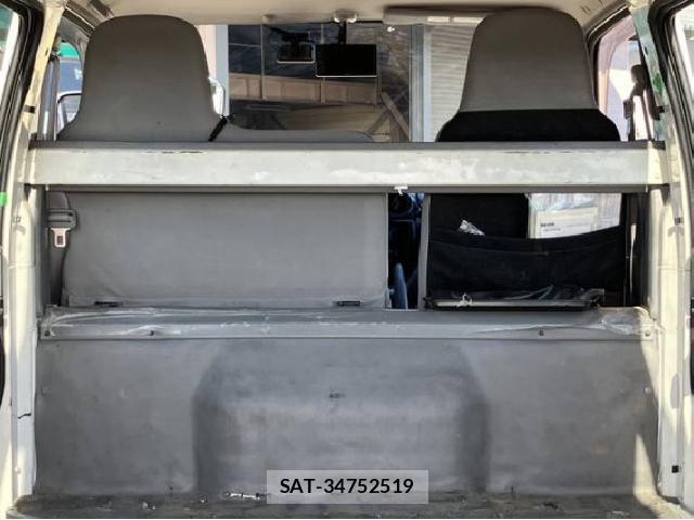 Hino DUTRO 2015 7823189-17