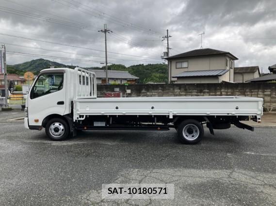 Hino DUTRO 2017 7823196-11