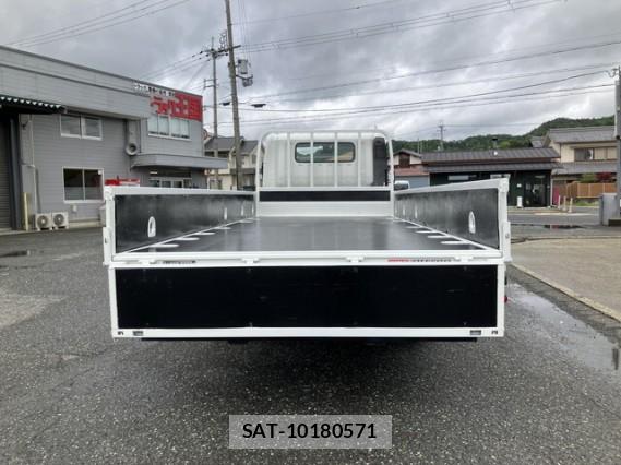 Hino DUTRO 2017 7823196-15