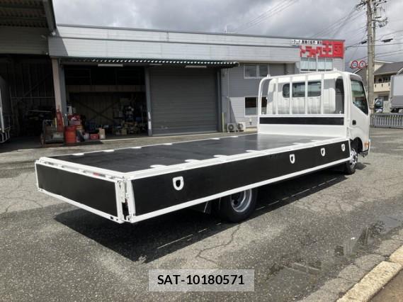 Hino DUTRO 2017 7823196-2