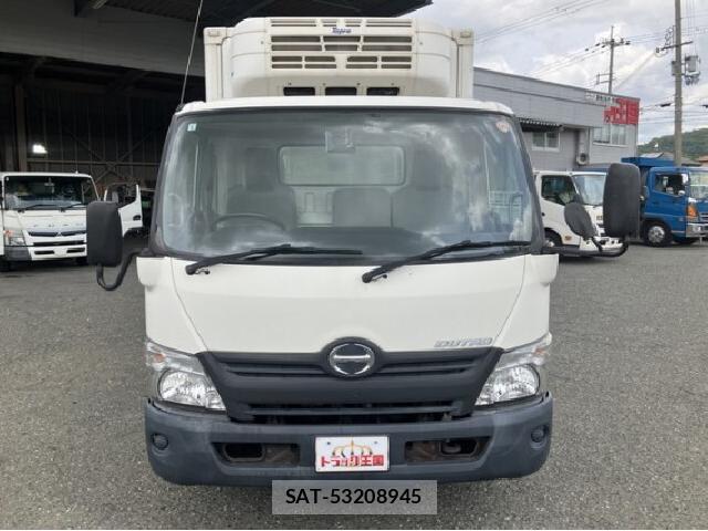 Hino DUTRO 2016 7823202-13