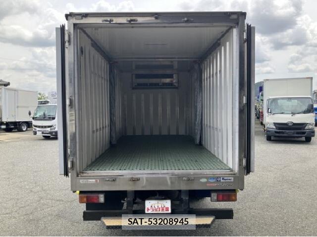 Hino DUTRO 2016 7823202-16