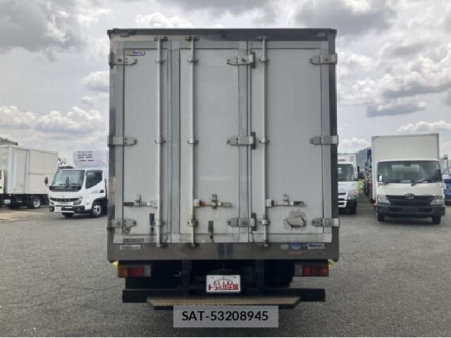 Hino DUTRO 2016 7823202-4