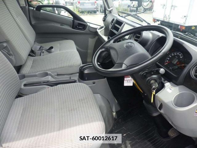 Toyota DYNA TRUCK 2018-05 7812164-5