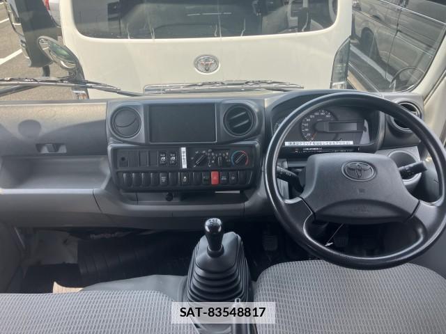 Toyota DYNA TRUCK 2016-10 7813454-4