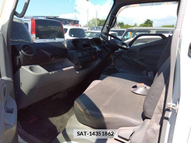 Toyota DYNA TRUCK 2019-10 7814071-2