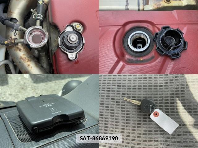 Toyota DYNA TRUCK 2012-09 7816835-12