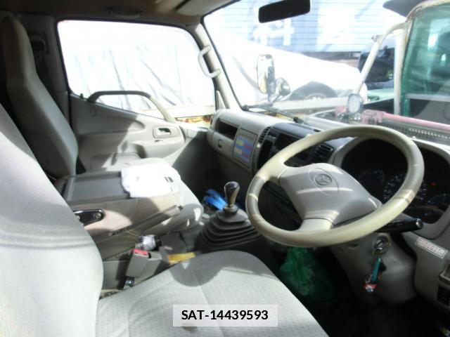 Toyota DYNA TRUCK 2002-03 7823001-2