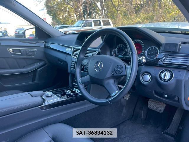 Mercedes Benz E-CLASS 2010-09 7812699-3