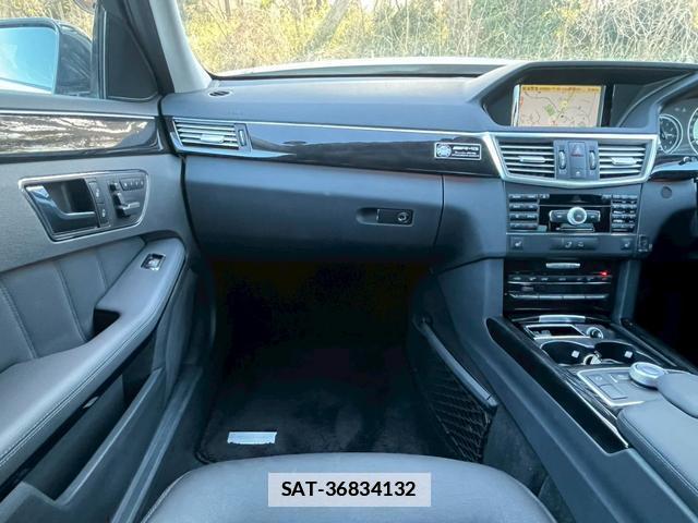Mercedes Benz E-CLASS 2010-09 7812699-5