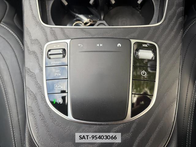 Mercedes Benz E-CLASS 2021-08 7812711-4