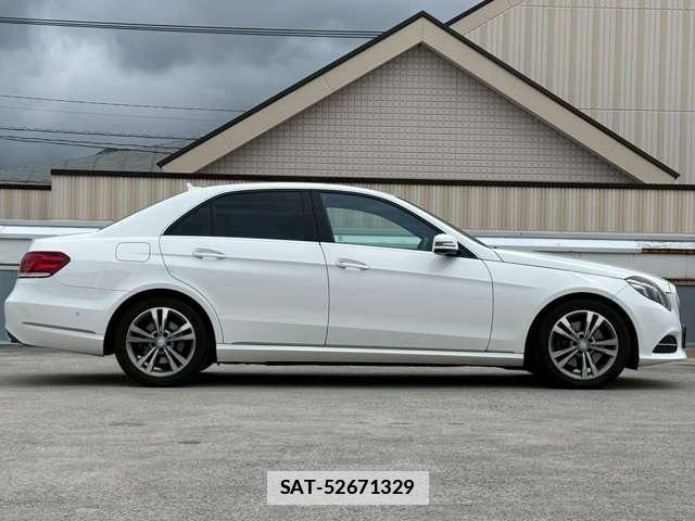 Mercedes Benz E-CLASS 2013-11 7813379-1
