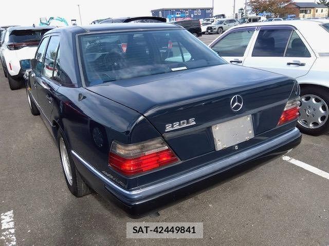 Mercedes Benz E-CLASS 1993-03 7813987-1