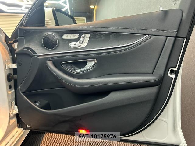 Mercedes Benz E-CLASS 2017-04 7816889-3