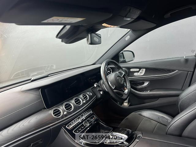 Mercedes Benz E-CLASS 2017-03 7816891-11