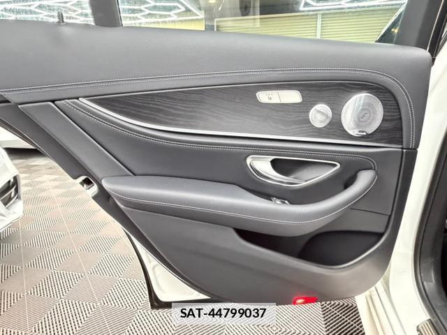 Mercedes Benz E-CLASS 2021-03 7816901-15