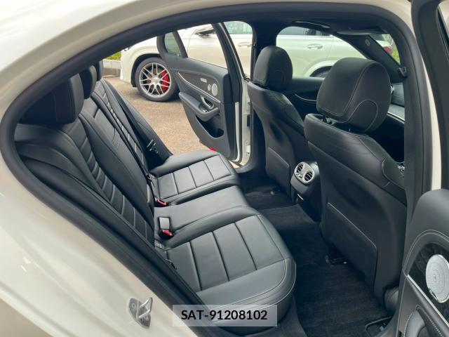 Mercedes Benz E-CLASS 2017-03 7820305-17