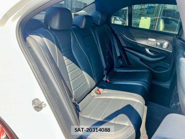 Mercedes Benz E-CLASS 2018-06 7820750-3