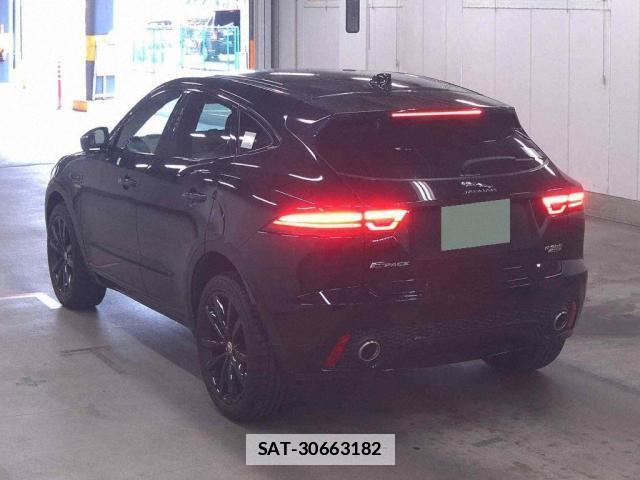 Jaguar E-PACE 2020-04 7814956-3