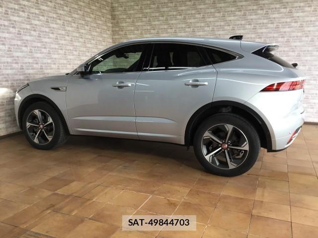 Jaguar E-PACE 2021-06 7817832-6