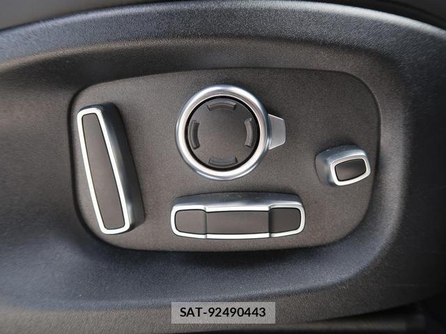 Jaguar E-PACE 2025-03 7819807-9