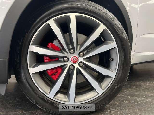 Jaguar E-PACE 2020-08 7823285-10