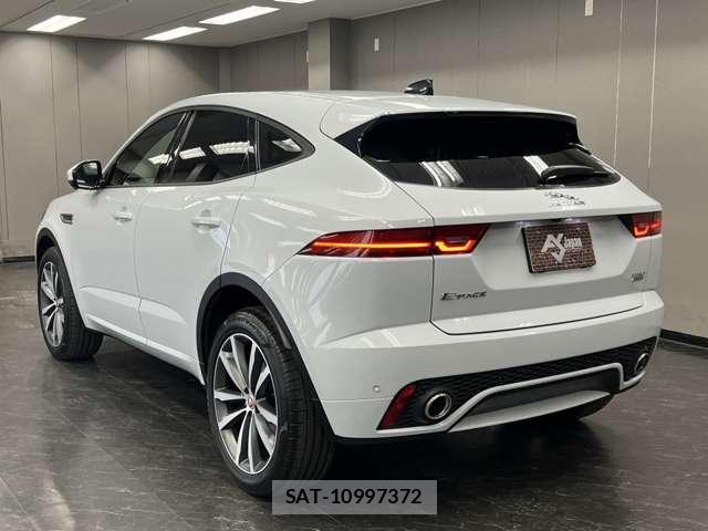 Jaguar E-PACE 2020-08 7823285-15