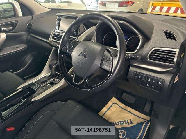 Mitsubishi ECLIPSE CROSS 2019-07 7815021-4